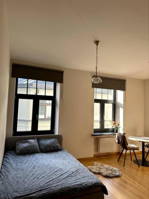 Modern Central Apartment Riga Retreat Exterior photo